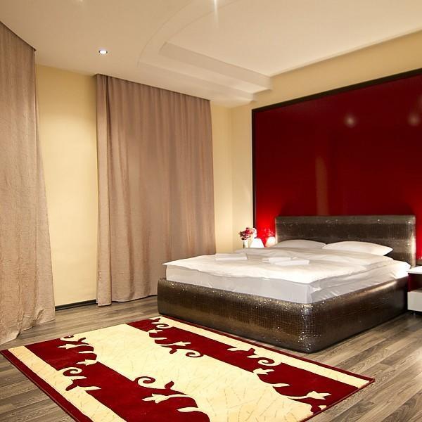 Imperial Hotel Chisinau Bagian luar foto
